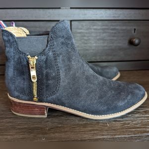 Tommy Hilfiger suede booties